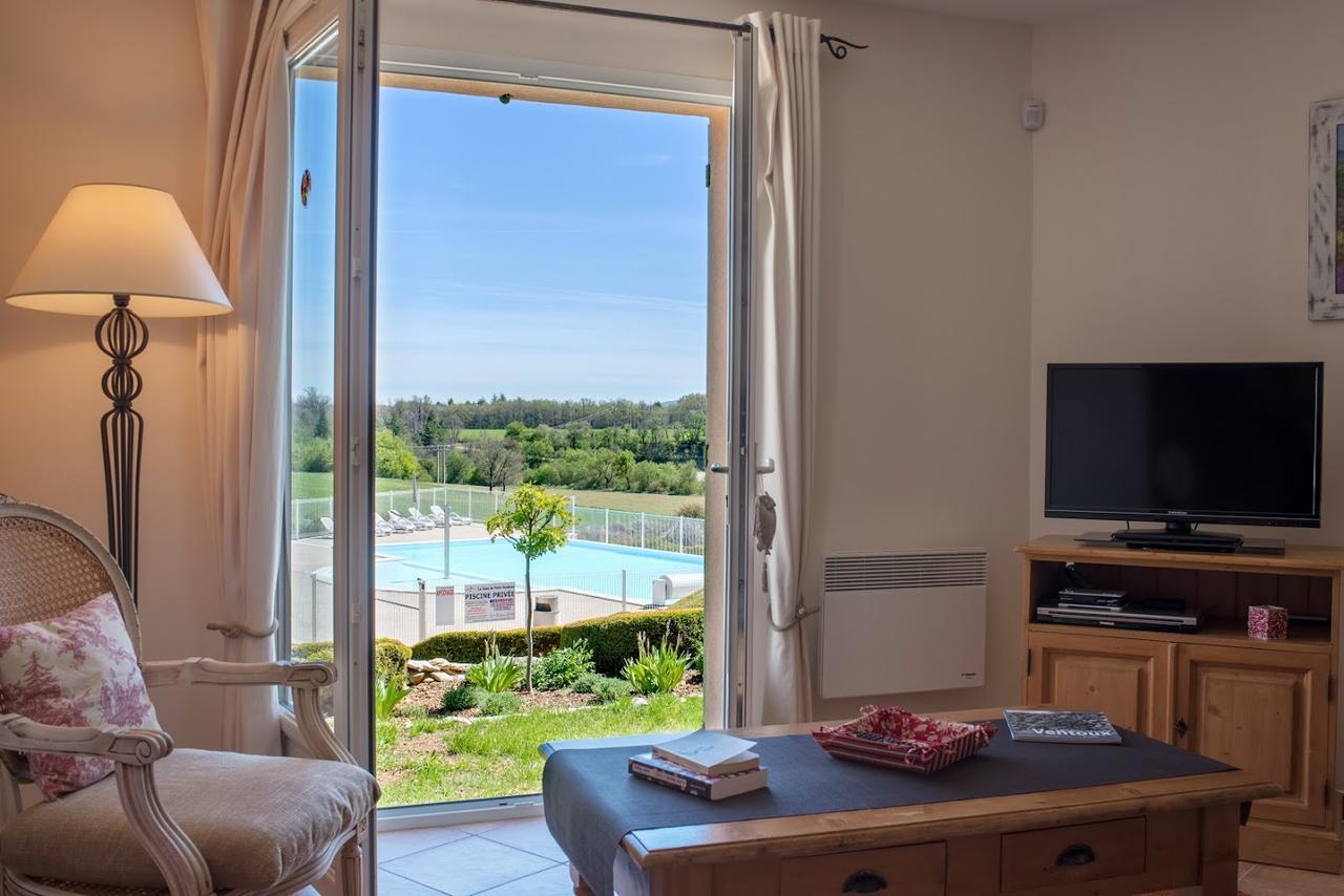 Le Claux Du Puits By Ateya Vacances Saint-Trinit Exterior foto