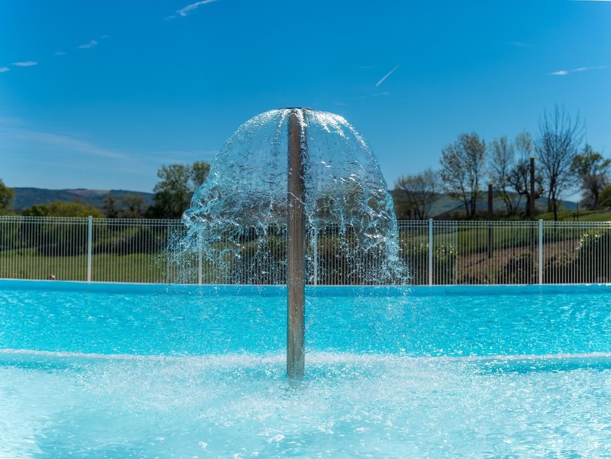 Le Claux Du Puits By Ateya Vacances Saint-Trinit Exterior foto